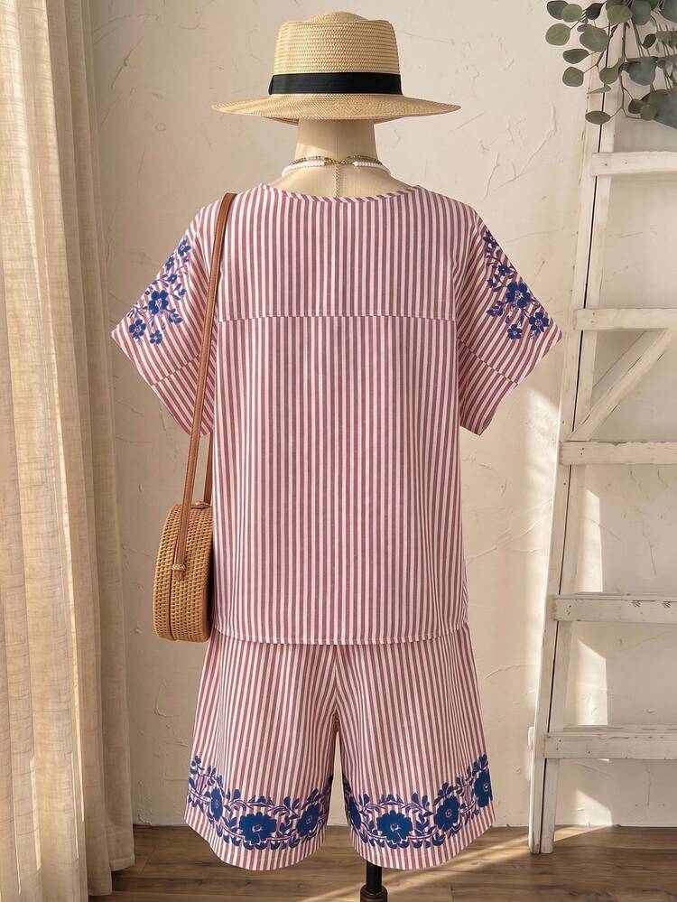 Plus Size Women Floral & Striped Short Sleeve Shirt And Pants Vacation Set