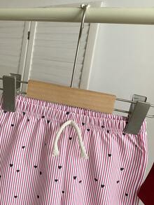 SHEIN Playful Pals Bộ đồ mùa hè cho bé gái gồm áo thun ngắn tay cổ tròn in hình trái tim và quần kẻ sọc. - Đỏ - Xem 6