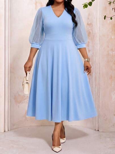 SHEIN Lady CURVE فستان كاجوال للسيدات ذوات الأحجام الكبيرة بياقة على شكل حرف V وتصميم قطع شبكي