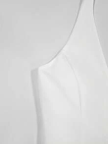SHEIN Franclia Đầm nữ thanh lịch cổ yếm với cổ áo blazer, trang trí kim loại gợi cảm, thắt eo, đầm ngắn [Đầm blazer cổ yếm trắng tối giản] - Chất vải cứng cáp, chống nhăn với cảm giác cao cấp; Thiết kế cổ yếm khoe đường vai và cổ, với đường viền cổ chữ V nhỏ không quá hở hang, vừa đủ gợi cảm; Khóa kim loại phía trước, thắt eo + gấu đầm ngắn giúp kéo dài đôi chân, che khuyết điểm hông và tôn dáng. Kết hợp với giày cao gót để có vẻ ngoài công sở thanh lịch, sắc sảo, hoặc phối cùng dây chuyền mảnh mai cho bộ trang phục hẹn hò sang trọng - Một chiếc đầm "dáng rộng" đa năng. - trắng - Xem 3