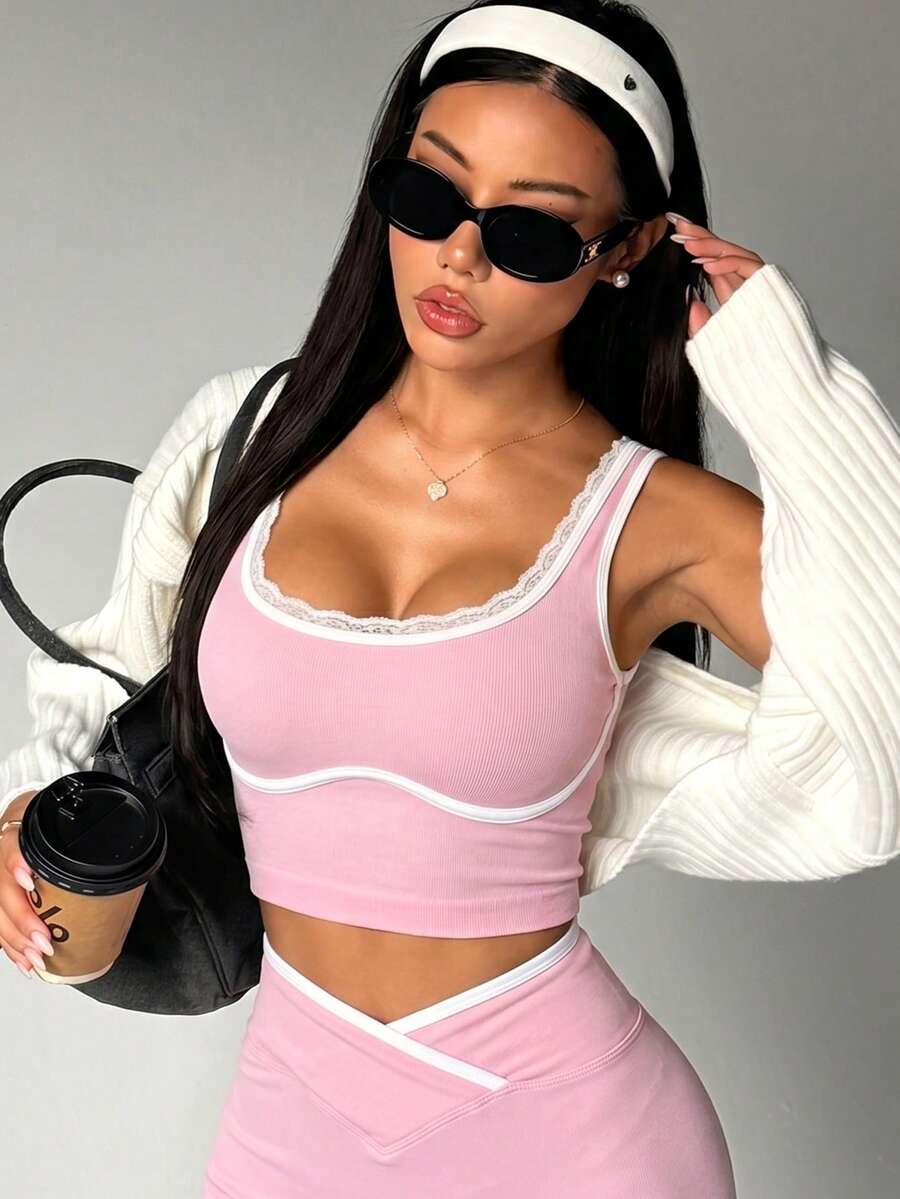 SHEIN Top deportivo sin costuras para mujer, diseño con contraste de color y ribete de encaje, para primavera/verano - Rosa - Ver 1