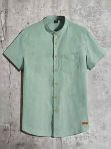 Manfinity NXTstreet Camisa casual de manga corta con cuello de tortuga de algodón, parche y diseño liso para hombre, para el esposo, cosas de pareja - verde menta - Ver 1