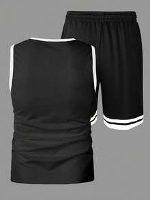 Manfinity LEGND Bộ đồ nam mùa hè kiểu dáng thường ngày in chữ và số: áo ba lỗ cổ tròn và quần short. - màu đen - Xem 2