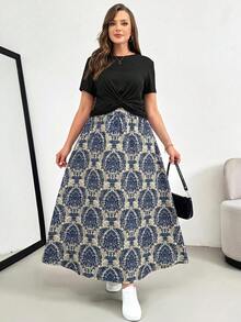 Shapeblank Bộ 2 món nữ size lớn thời trang xuân/hè, áo crop top tay ngắn đen dáng rộng thoải mái tôn dáng và chân váy maxi dài họa tiết xanh, đồ cơ bản dễ phối, trang phục đi chơi, set tôn đường cong, phong cách mùa hè châu Âu - màu đen - Xem 6