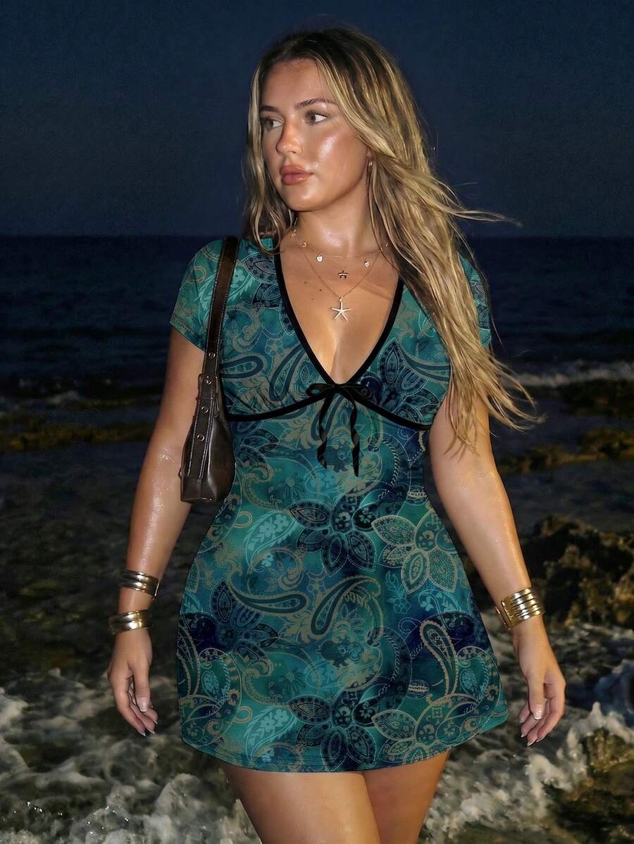 SHEIN ICON 大码度假风腰果印花连衣裙 - 彩色 - 查看 1