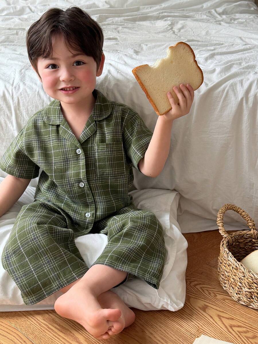 DAZY 两件套男童韩版格子领长袖衬衫和宽松裤子睡衣套装 - 橄欖綠 - 查看 1