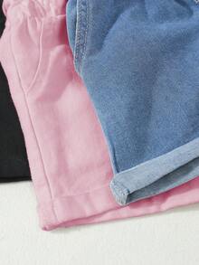 SHEIN Playful Pals 3条装女童A字牛仔短裤，夏季新款休闲时尚简约百搭褶皱腰带松紧腰带双扣设计，柔软棉质面料，牛仔蓝、粉色、黑色水洗，适合度假、音乐节、学校、派对等场合。 - 彩色 - 查看 5