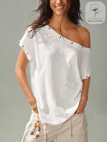 SoleilVie Áo nữ mùa hè kiểu Bohemian mới, màu trắng, hở vai, tay ngắn, được làm từ vải cotton có họa tiết, thiết kế lệch vai, trang trí bằng cúc kim loại và eo nhún, kết hợp phong cách thoải mái và thanh lịch, phù hợp cho những buổi đi chơi hàng ngày, hẹn hò hoặc tạo vẻ ngoài dễ thương. Một món đồ đa năng thuộc các loại áo thun hở vai, áo crop top trắng thanh lịch và trang phục hở vai giúp thon gọn. - trắng - Xem 4