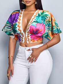SOLERSUN Women's White Summer Boho Tropical Print V-Neck Short Sleeve Cropped T-Shirt,Slim-Fit Pleated Hollow Out Metal Ring Buckle Vacation Holiday Top - Purple - View 5