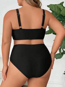 SHEIN CURVE+ 2026新款加大码两件套纯色V领上衣和高腰短裤女士夏季度假比基尼套装 - 黑色 - 查看 2