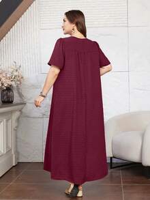 Lacomfia Gaun Kasual Minimalis Jacquard Pom Pom Leher Bulat Longgar Lengan Pendek Ukuran Besar, Cocok untuk Musim Semi & Gugur - Burgundy - View 2