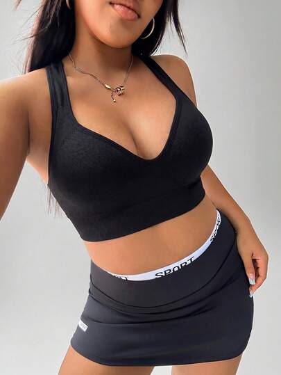 SHEIN Rhythm Era 无缝纯色大码运动文胸，高支撑一体式罩杯设计，内置不可拆卸胸垫，适合赛车、健身、瑜伽、跑步等高强度运动。