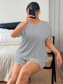 Napfluff CURVE Napfluff CURVE Conjunto de pijama de punto acanalado de talla grande - Blanco y Negro - Ver 6