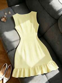 SHEIN Raffinéa Vestido de verano elegante y chic de mujer, de unicolor, con cuello cuadrado, sin mangas y con volantes en el bajo - Amarillo - Ver 2