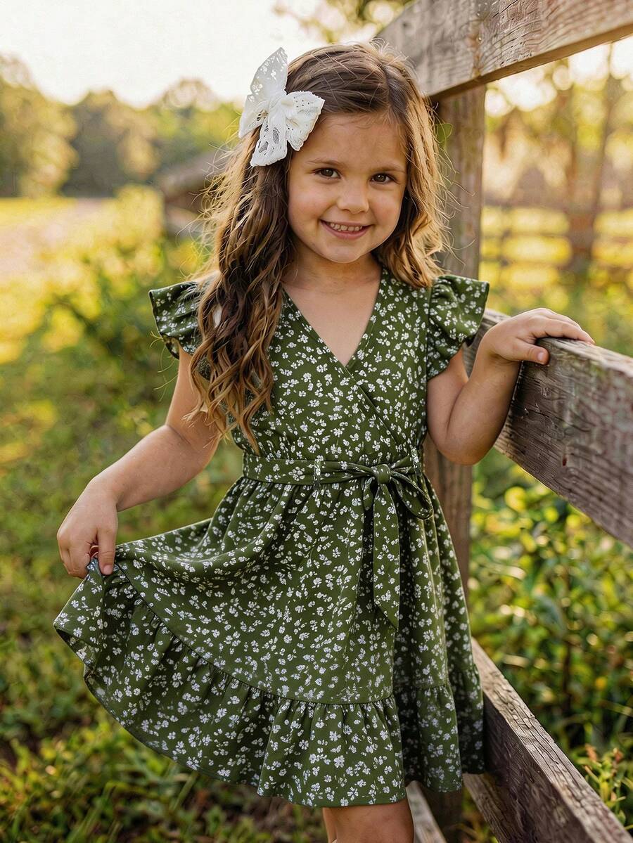 Emery Rose Kids Emery Rose Kids Váy thường ngày cổ chữ V họa tiết hoa nhí cho bé gái - màu xanh lá - Xem 1