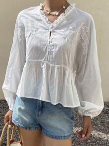 DAZY Áo kiểu nữ thêu jacquard dáng rộng cổ chữ V tay dài xếp nếp, thích hợp mặc đi nghỉ mát mùa hè. - trắng - Xem 3