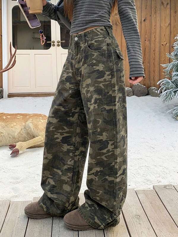 DAZY Women's Loose Fit Camo Straight Leg Jeans With Pockets