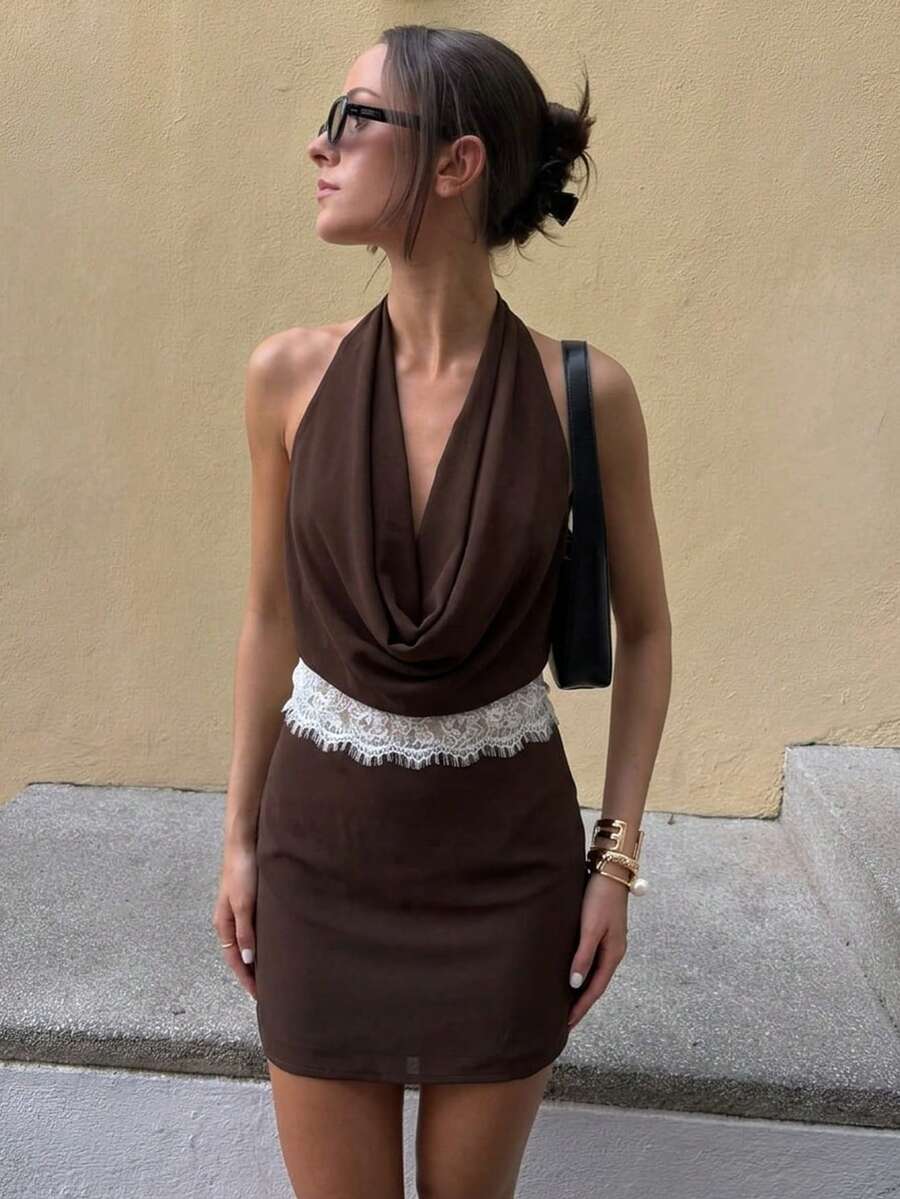 Aloruh 女款優雅蕾絲拼接垂領迷你洋裝,現代露背日常休閒迷你洋裝 - 咖啡 - 查看 1
