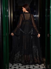 Slumberist 3D Floral Decor Jacquard Mesh Maxi Robe + Fish Bone Waist Design Rhombus Mesh Ruffle Hem High Slit Fish Tail Long Nightgown 2 Pieces Set - Black - View 2