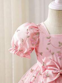 SHEIN Glamorique Kids 女婴幼儿0-3岁春夏优雅公主风网纱碎花泡泡袖杏色连衣裙 - 粉色 - 查看 5