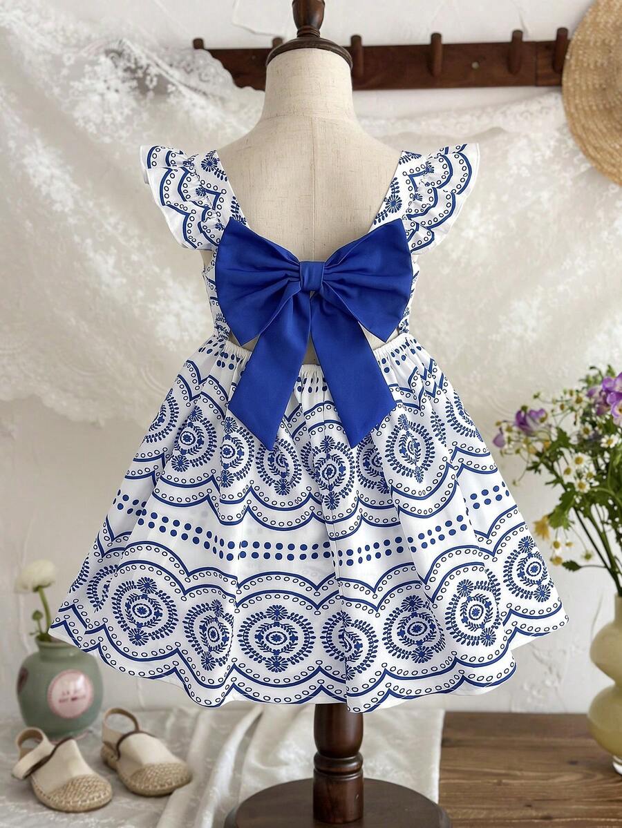 SHEIN 女童雪纺碎花方领荷叶边下摆休闲连衣裙 - 藍白色 - 查看 1