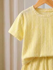 2 piezas Conjunto de camiseta de manga corta y pantalones cortos de unicolor de verano para niños preadolescentes - Amarillo - Ver 4
