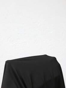 SHEIN Essnce 大尺碼女款春夏時尚休閒彈性寬鬆舒適日常百搭顯瘦黑白花卉長版背心與黑色外套兩件套，外出穿搭，簡約風格，上班上衣 - 黑色 - 查看 10