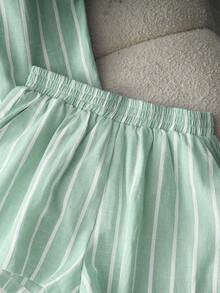 EMERY ROSE Bộ 2 món áo sơ mi maxi tay ngắn vai trễ dáng rộng sọc xanh 51% cotton + quần short lưng thun, trang phục nghỉ hè cho nữ, áo blouse thanh lịch, quần short đi biển, bộ đồ đi biển, áo mùa hè, bộ đồ hè nữ, phong cách Bohemian casual đi nghỉ, phù hợp cho tiệc, lễ Phục sinh, lễ hội âm nhạc Hawaii và kỳ nghỉ nhiệt đới - màu xanh lá - Xem 5