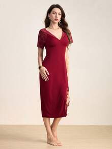 Hourtrue Váy ngủ Pajama ren tương phản xẻ đùi - Đỏ - Xem 6