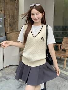 DAZY Áo vest len nữ cổ chữ V thêu họa tiết cáp phối màu tương phản, kiểu dáng thường ngày. - Màu be - Xem 5