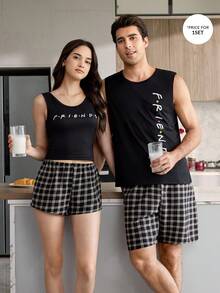CoupledUp FRIENDS X SHEIN 复古美式字母极简男士薄款背心和格子短裤睡衣套装 - 黑色 - 查看 7