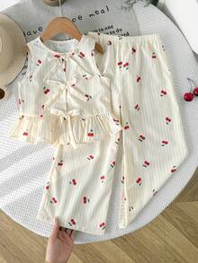 Bộ 2 món cho bé gái, gồm áo tank top và quần dài in họa tiết quả mơ đào mùa hè, trang phục thường ngày đa năng, phù hợp cho dã ngoại, du lịch, cắm trại, chụp ảnh, hoặc mặc cùng gia đình. - Màu be - Xem 6