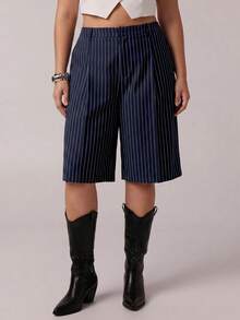SHEIN Tall CURVE Quần short nữ cỡ lớn kẻ sọc có túi, kiểu dáng thời trang, đa năng, phù hợp cho đi làm và công sở. - Màu xanh hải quân - Xem 4