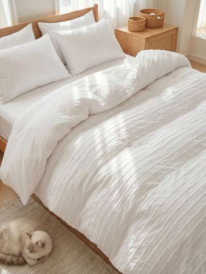 2/3pcs Bedding Set, White Bedding Suit, Soft & Warm, Skin-Friendly, Solid Color Wavy Stripe Pattern, Comfortable Anti-Pilling, Includes Duvet Cover & Pillowcase(S), Excludes Comforter, Suitable For Single, Double, Queen, King Size Beds, Multiple Sizes Available, Machine Washable, Suitable For Back To School, Autumn Decor, Room Decor