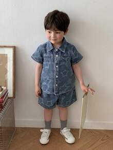 DAZY Set 2 Potong Kemeja Denim Kasual Musim Panas untuk Balita Laki-laki dengan Kerah & Celana Pendek - Biru - View 5