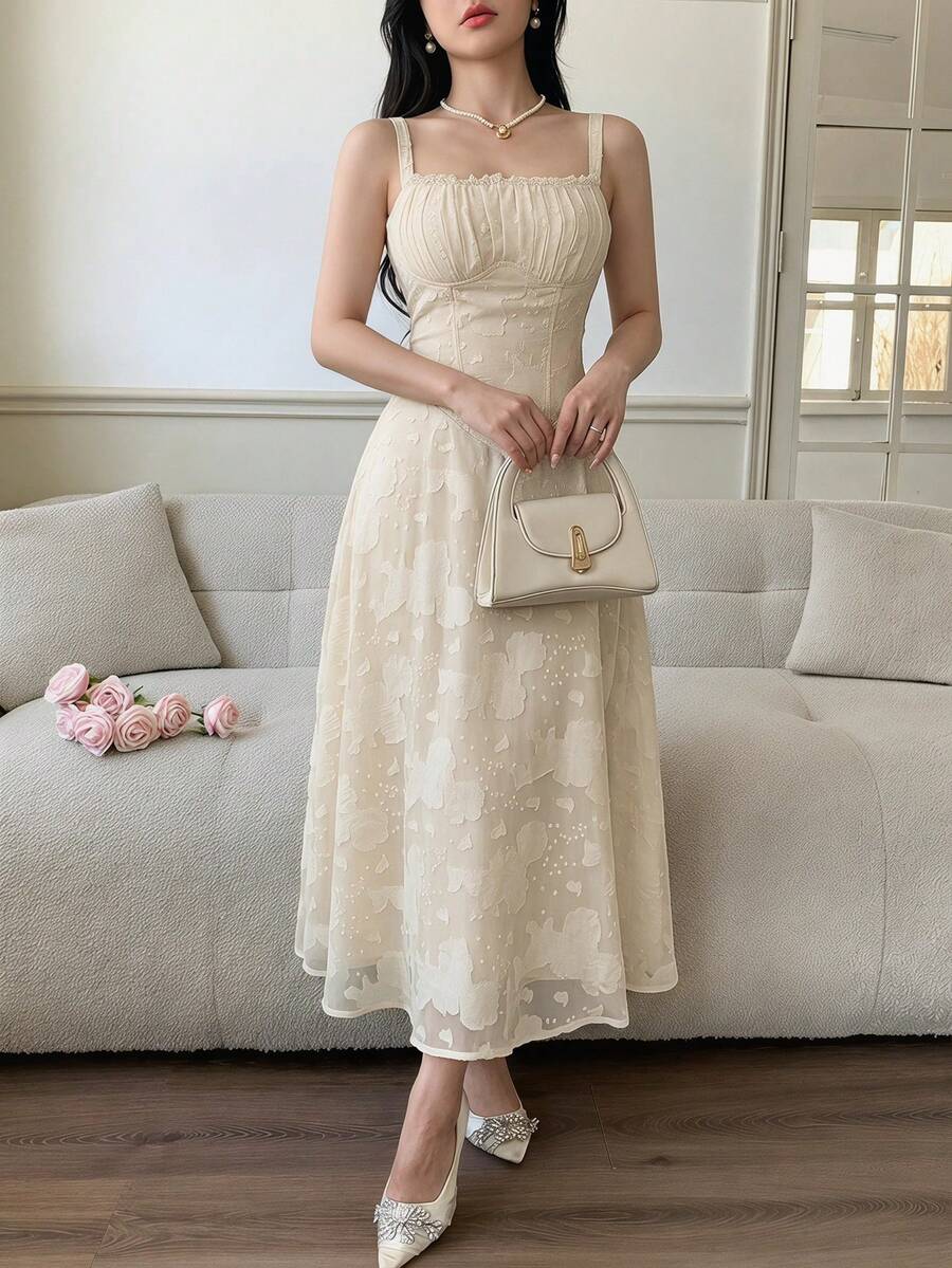 Feyla 优雅浪漫镂空花卉吊带裙（女款） - 杏色 - 查看 1
