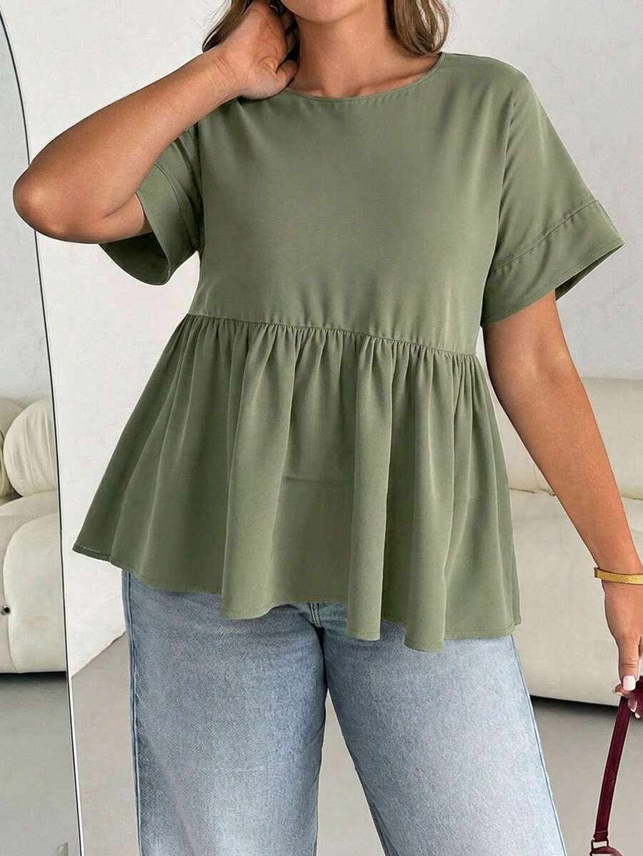 SHEIN Essnce 大码女装春夏时尚休闲宽松舒适日常透气短袖黑色衬衫,外出上衣,曲线可爱上衣,工作上衣,女式衬衫 - 軍綠色 - 查看 1