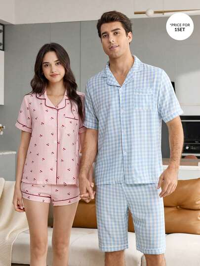 CoupledUp Bộ đồ ngủ nam tay ngắn, cổ bẻ, in họa tiết kẻ caro, quần short, thoáng mát và thoải mái.
