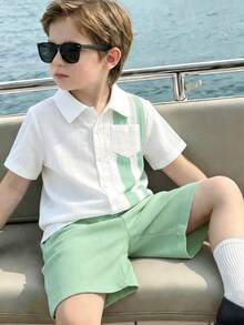 SHEIN Genkimix Kids 男童時尚條紋印花短袖襯衫與短褲兩件套，舒適夏季套裝，適合學校、校園與家庭度假 - 綠色 - 查看 4
