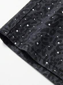 ROMWE MEN Street Life Pantalones cortos vaqueros casuales para hombres con bolsillo con aplicaciones de strass con estampado de leopardo - Multicolor - Ver 5