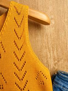 EMERY ROSE Women's Solid Color Hollow V-Neck Sleeveless Knit Top Beach Vacation Golden Yellow Summer Tropical - Pale Yellow - View 4