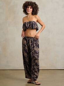 Rouah Bộ đồ nữ gồm áo croptop cổ yếm in họa tiết lá và quần dài cạp thấp, họa tiết cây cỏ, phong cách nghỉ mát biển - Bộ đồ mùa hè phối hợp, bộ hai mảnh mùa hè, bộ quần áo. - màu đen - Xem 5
