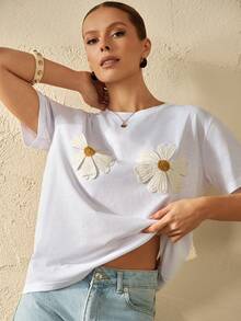 Bóhologie Women's White 3D Floral Applique Loose Short Sleeve 100% Cotton T-Shirt, Adorned With Cute Daisy Pattern, Fashionable Casual Summer Style, Comfortable Relaxed Fit - White - View 3
