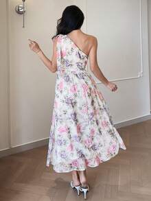 Modelyn 优雅浪漫印花露肩连衣裙（女款） - 彩色 - 查看 5