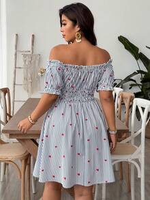 SHEIN VCAY Robe grande taille à épaules dénudées avec motif cœur, rayures bleu & blanc, coupe trapèze, robe mini romantique de plage, style bohème - Bleu azur - Voir 2