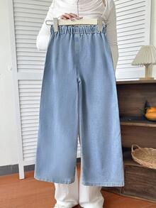 SHEIN Jeans casuales de corte relajado con lavado claro y bordado de moño lindo para niñas, versátiles y de moda para uso diario - Lavado ligero - Ver 3