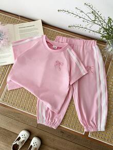 SHEIN 女嬰 2件/套 粉色條紋春季套裝 可愛夏季度假運動日常 寬鬆刺繡套裝 短澎澎袖上衣&條紋長褲 - 粉色 - 查看 6