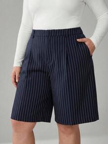 SHEIN Tall CURVE Quần short nữ cỡ lớn kẻ sọc có túi, kiểu dáng thời trang, đa năng, phù hợp cho đi làm và công sở. - Màu xanh hải quân - Xem 9