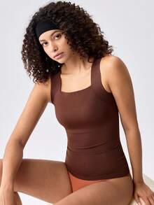Loungeista 1 pieza Camisola de compresión para mujer, faja sin mangas cómoda, top corto de fitness con entrenador de cintura, ajuste ceñido 2 en 1 con sujetador acolchado, camiseta interior de unicolor para el verano - Marrón - Ver 9