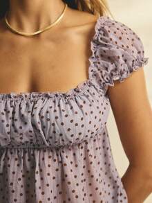 Aralina Áo babydoll nữ họa tiết chấm bi trễ vai tay bèo thắt nơ trước chất voan mỏng mềm nhẹ - Nhiều màu - Xem 3